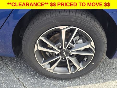 Used 2024 Kia Forte LXS w/ LXS Technology Package FWD image 33