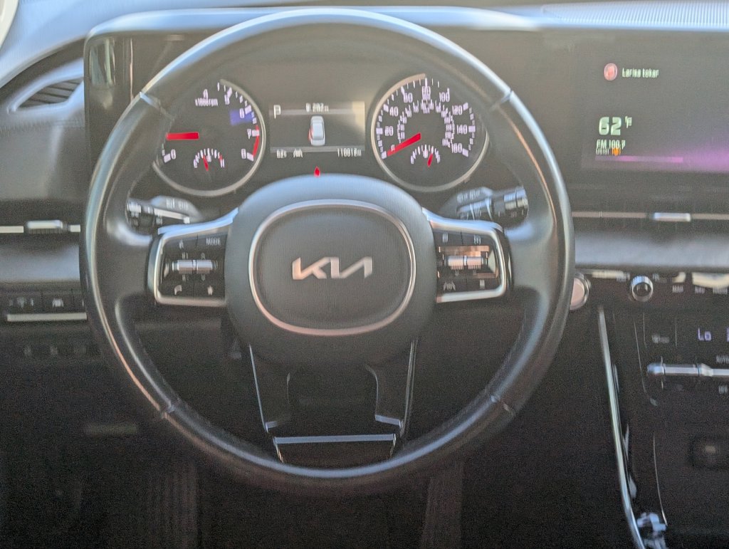 Used 2022 Kia Carnival SX FWD image 16