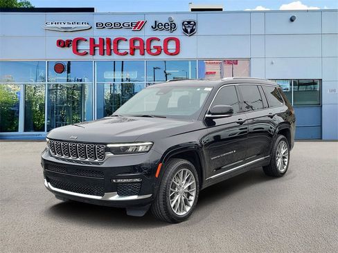 Used 2022 Jeep Grand Cherokee L Summit w/ Advanced Protech Group IV image 2
