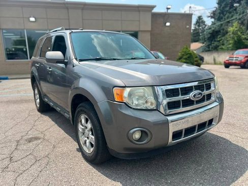 Used 2010 Ford Escape Limited AWD/4WD image 3
