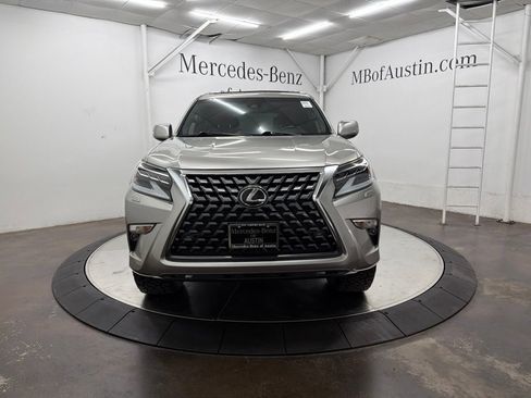 Used 2022 Lexus GX 460 Premium AWD/4WD image 2