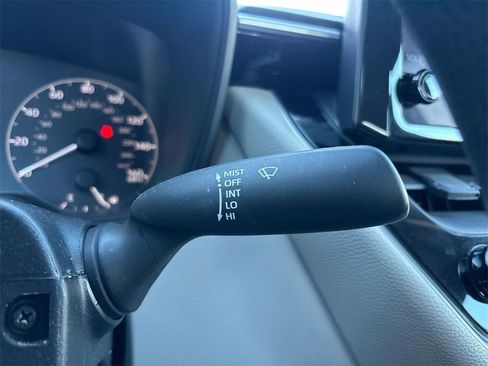 Used 2023 Toyota Corolla LE image 25