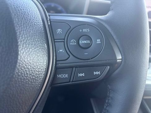 Used 2026 Toyota Corolla Cross XLE w/ Convenience Package AWD/4WD image 17