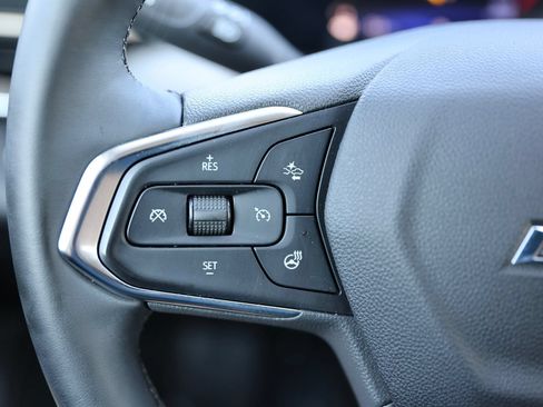 Used 2025 Chevrolet Trax ACTIV w/ Driver Confidence Package FWD image 36