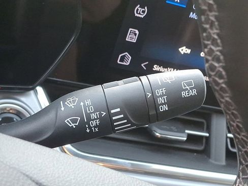 Used 2024 Chevrolet Trax LT w/ Driver Confidence Package image 25