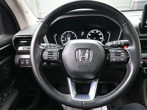 Used 2023 Honda Pilot Touring image 8