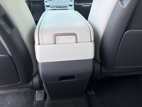 Used 2026 Hyundai Santa Fe SEL FWD image 15