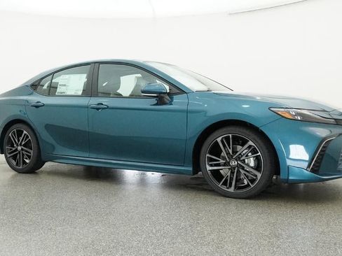 New 2026 Toyota Camry XSE FWD image 28