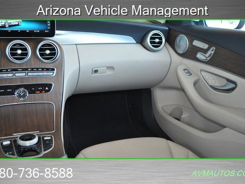 Used 2019 Mercedes-Benz C 300 Sedan image 39