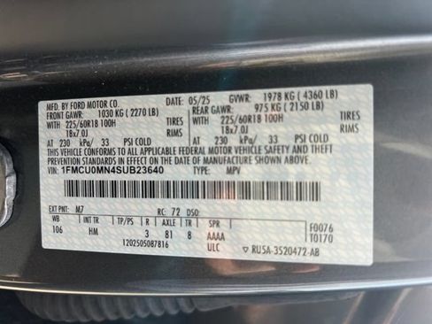 Certified 2025 Ford Escape ST-Line FWD image 33