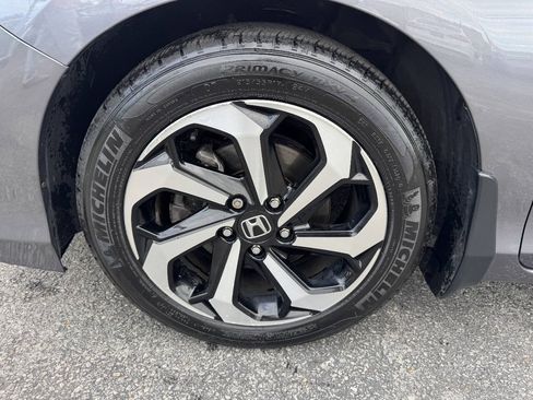 Used 2017 Honda Accord EX image 21