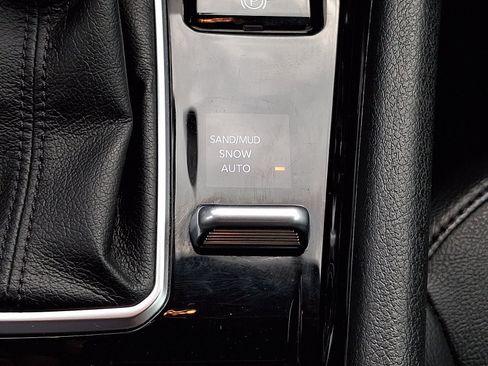Used 2023 Jeep Compass Limited w/ Sun and Sound Group AWD/4WD image 27