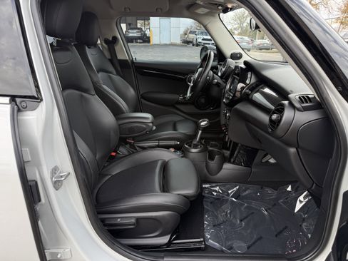 Used 2019 MINI Cooper S image 28