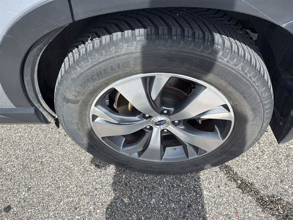 Used 2021 Subaru Ascent Premium w/ Convenience Package AWD/4WD image 12