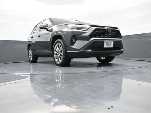 Certified 2024 Toyota RAV4 XLE Premium AWD/4WD image 28