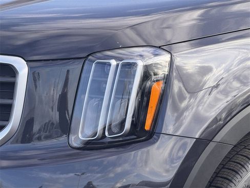 New 2025 Kia Telluride S image 10