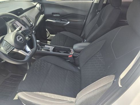Used 2024 Nissan Kicks SV FWD image 19