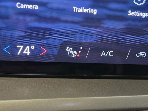 New 2026 Chevrolet Traverse LT w/ Midnight/Sport Edition image 23