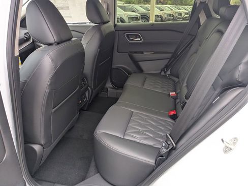 New 2026 Nissan Rogue Platinum w/ Platinum Premium Package AWD/4WD image 16