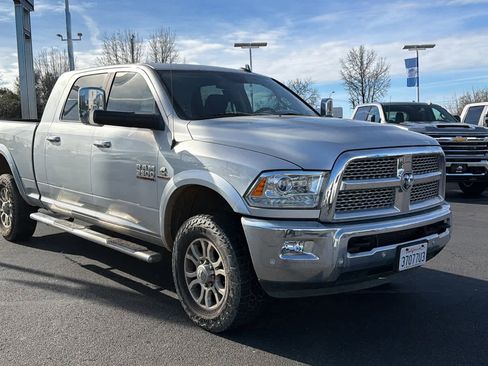 Used 2018 RAM 3500 Laramie w/ Convenience Group image 3