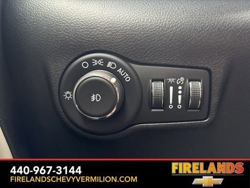 Used 2022 Jeep Compass Limited image 17
