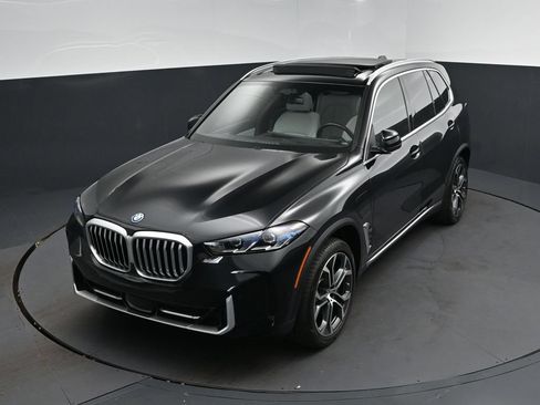 Used 2024 BMW X5 xDrive50e w/ Premium Package AWD/4WD image 30