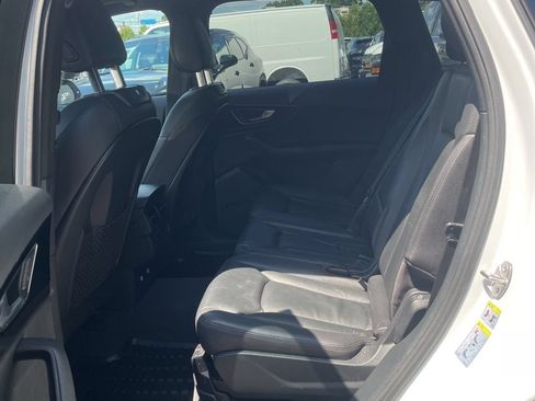 Used 2018 Audi Q7 3.0T Premium Plus w/ Premium Plus Package AWD/4WD image 12