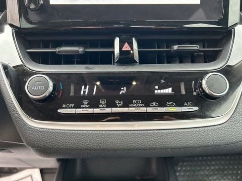 Used 2024 Toyota Corolla LE image 25