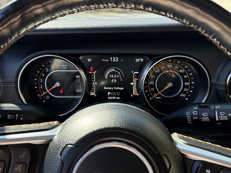 Used 2022 Jeep Wrangler Unlimited Sahara AWD/4WD image 20
