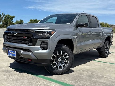 New 2026 Chevrolet Colorado Z71 w/ Technology Package AWD/4WD image 2