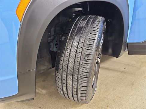 Certified 2023 Chevrolet TrailBlazer RS w/ Sun and Liftgate Package image 40