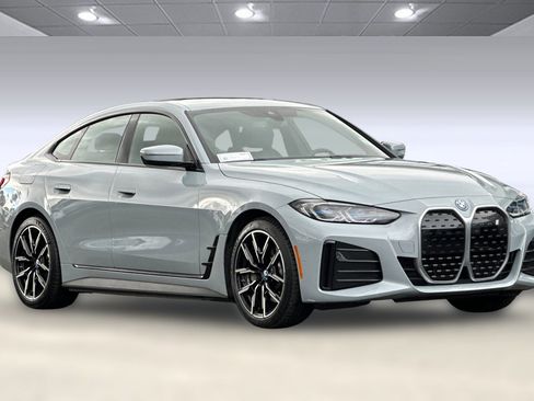 Certified 2023 BMW i4 eDrive40 w/ M Sport Package image 7