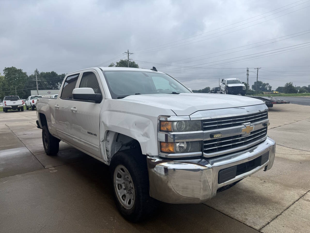Used 2015 Chevrolet Silverado 2500 LT AWD/4WD image 3