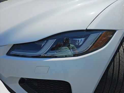 New 2026 Jaguar F-PACE R-Dynamic S image 29