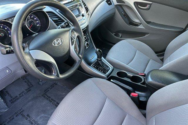 Used 2015 Hyundai Elantra SE FWD image 10