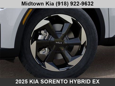 New 2025 Kia Sorento EX image 8