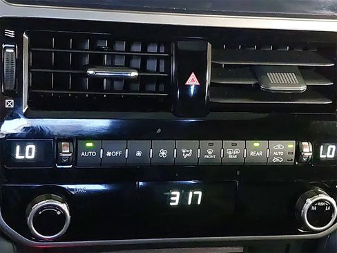 Used 2022 Lexus GX 460 Premium image 27