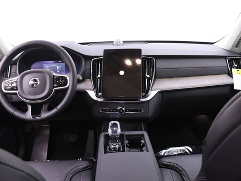 New 2026 Volvo XC90 B6 Ultra w/ Lounge Package AWD/4WD image 8