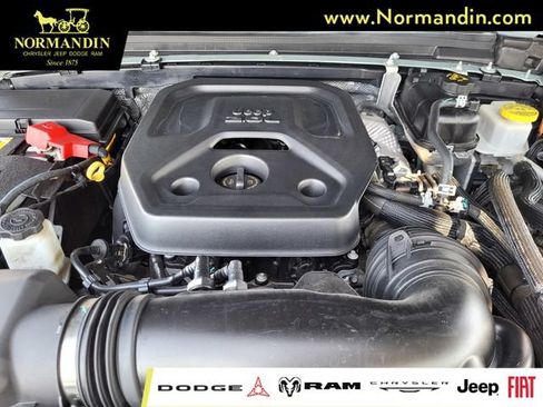 Used 2024 Jeep Wrangler Unlimited AWD/4WD image 20