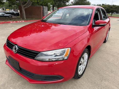 Used 2014 Volkswagen Jetta SE image 3