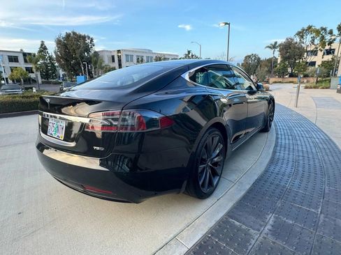 Used 2017 Tesla Model S 75D image 5