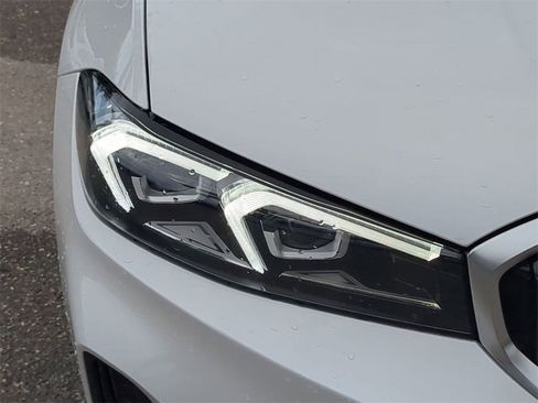 New 2026 BMW 330i 330i w/ Convenience Package image 10