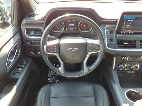 Used 2021 Chevrolet Tahoe Z71 w/ Luxury Package AWD/4WD image 12