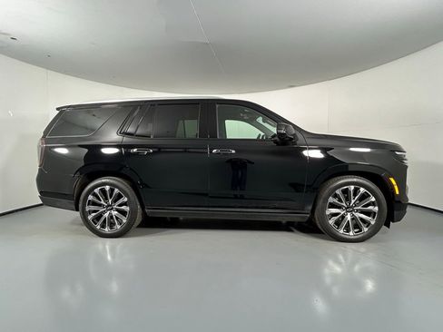 Used 2025 Chevrolet Tahoe High Country image 8