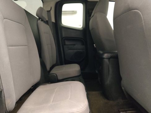 Used 2017 Chevrolet Colorado W/T RWD image 19