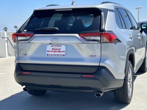 Certified 2025 Toyota RAV4 XLE FWD image 4