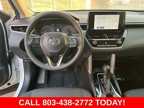 Used 2024 Toyota Corolla Cross LE image 16