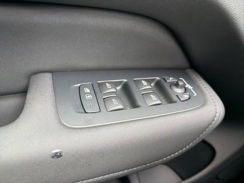 New 2026 Volvo XC60 B5 Plus w/ Climate Package image 20
