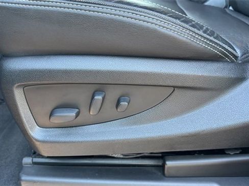 Used 2019 GMC Yukon Denali w/ Enhanced Security Package image 13