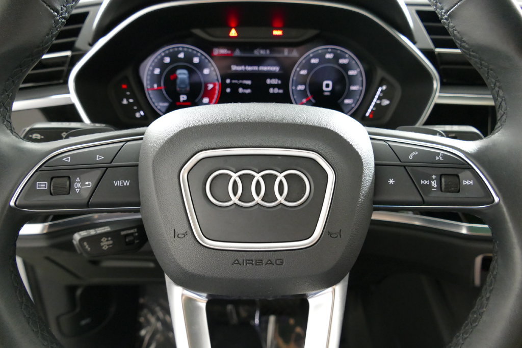 Used 2023 Audi Q3 2.0T Premium Plus w/ Premium Plus Package AWD/4WD image 17